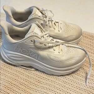 Hoka white Clifton 10 Athletic Sneakers worn a handful of times. Original$125